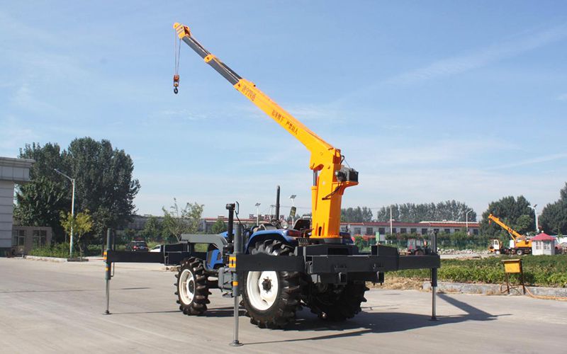 Tractor con grúa de 5T, STSQ5T
